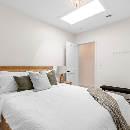 Апартаменты The Olympia: Front Street Flats Бельвиль Экстерьер фото