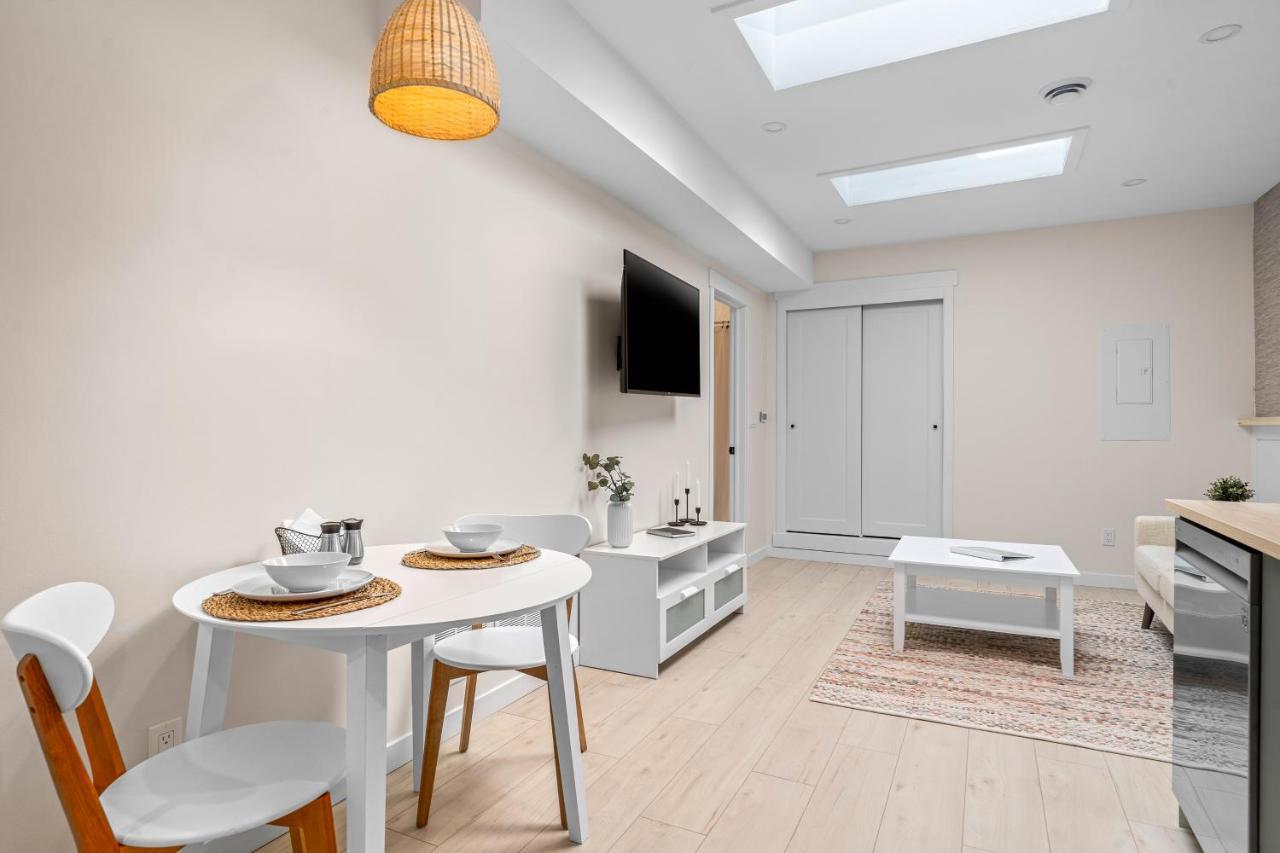 Апартаменты The Olympia: Front Street Flats Бельвиль Экстерьер фото